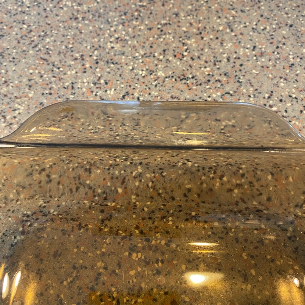 Pyrex Amber Glass Baking Dish - Picture 4 of 5